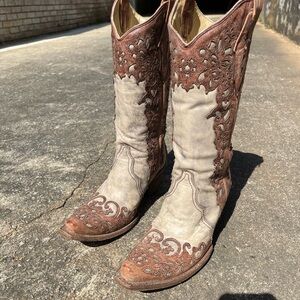 Corral Sand/Sognac Laser Overlay Western Boots- size 8.5